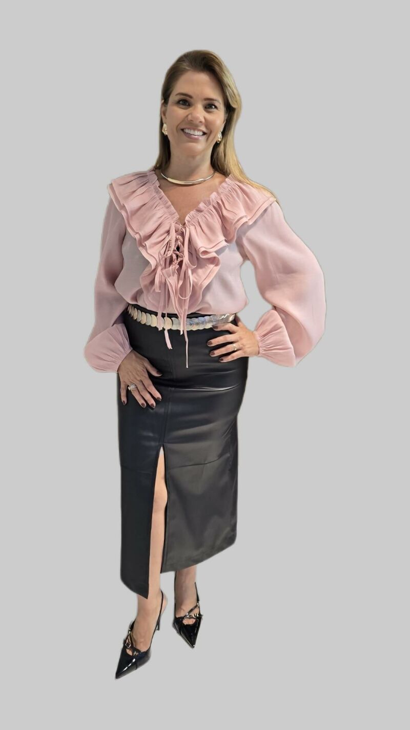 Imagem de Camisa Lua – Rosa, Manga Longa em Viscose com Babados e Amarração | Estilo Boho Chic